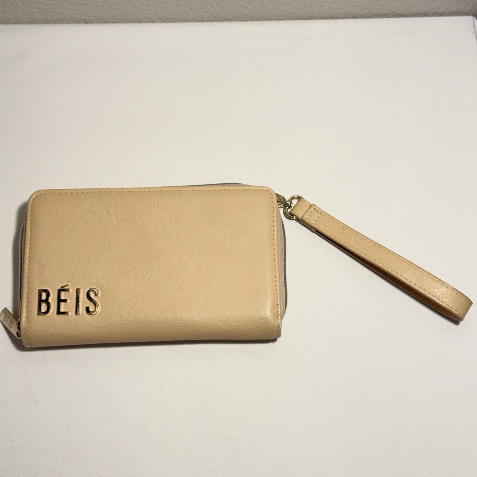 Beis Travel Wallet Wristlet In Beige