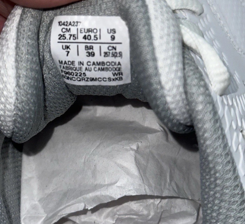 Retail Return Asics Gel-Dedicate 8 Silver 1042A237 Wmn Size 9 LACE STAIN