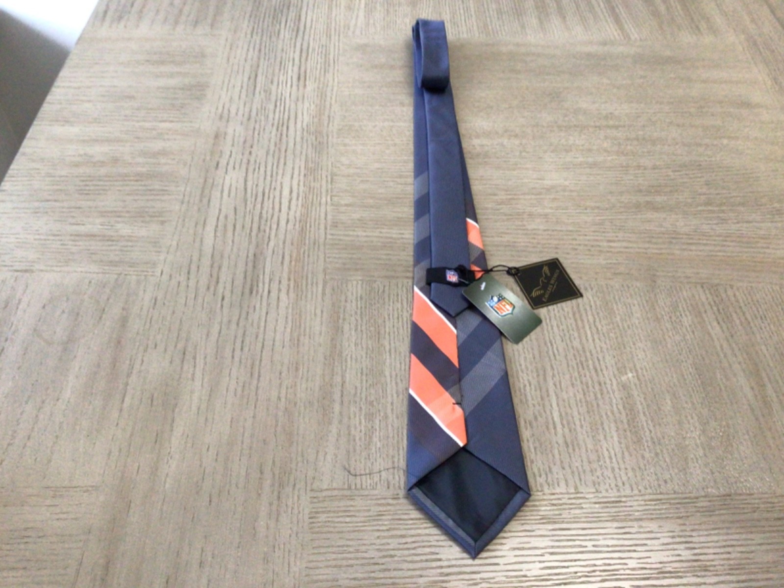 Chicago Bears men’s Tie Woven 100% Polyester 57×3.25in
