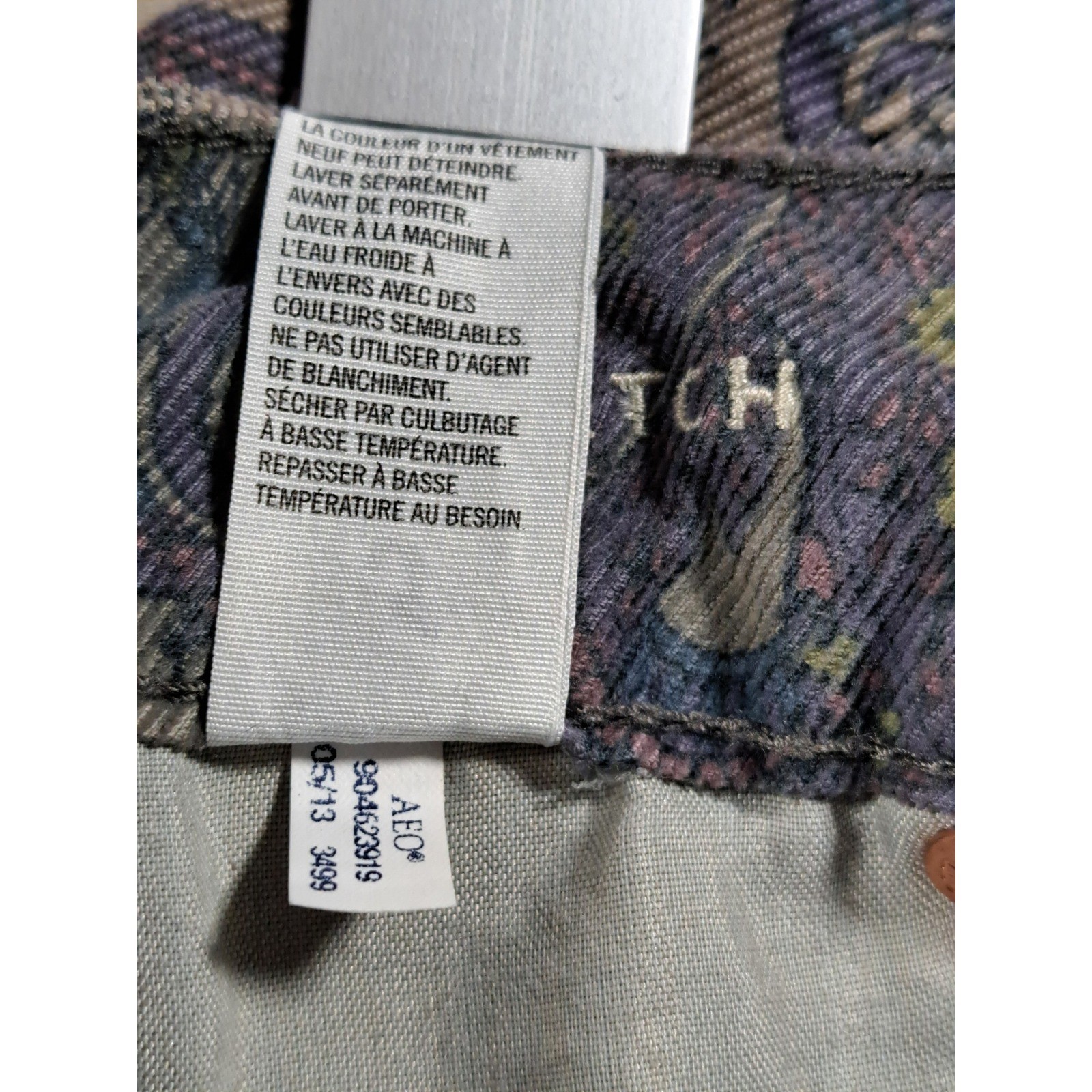 American Eagle Paisley Corduroy Cut Off Shorts Gray Purple Blue Size 0