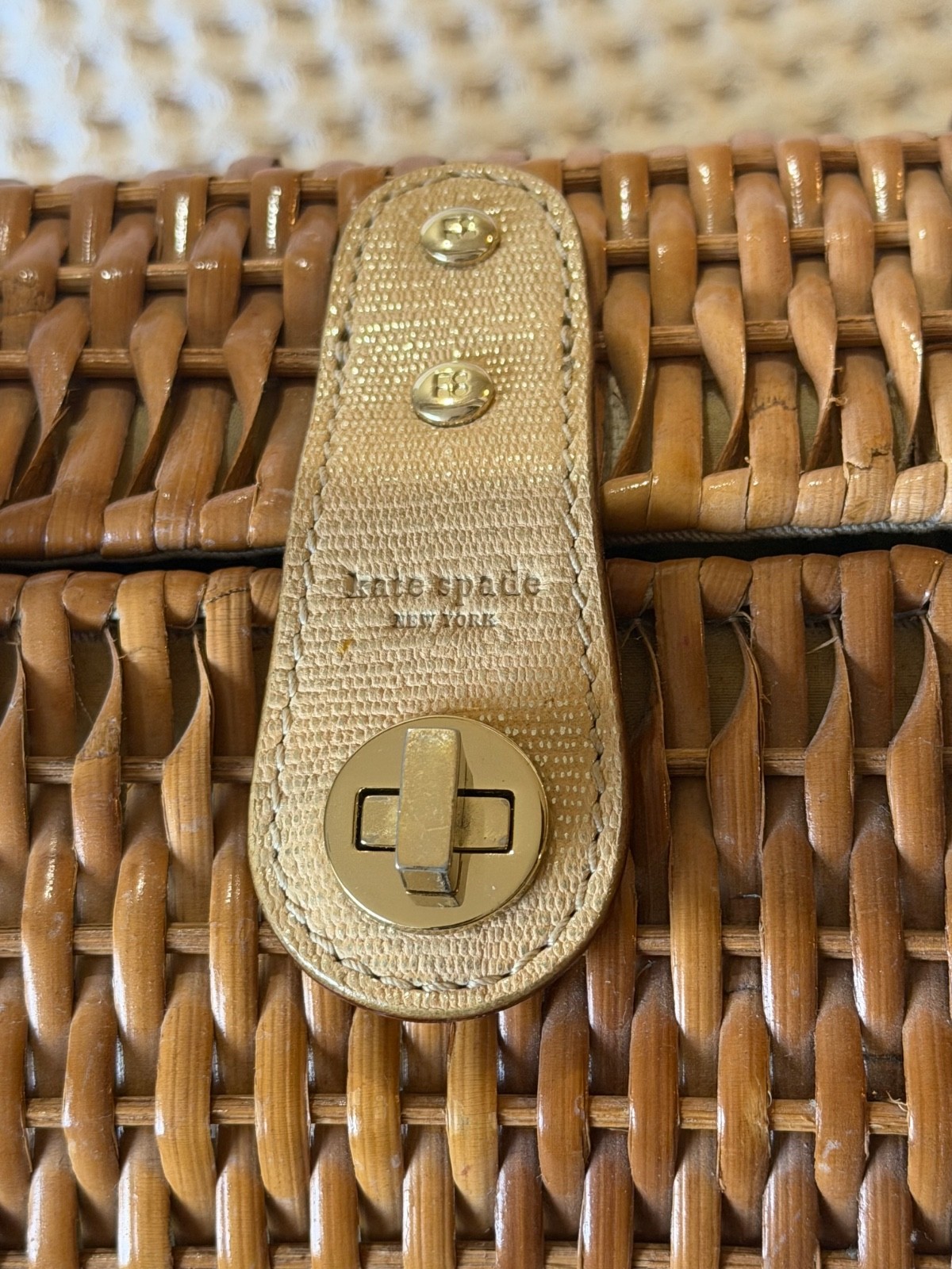 Kate Spade New York bamboo rattan log purse EXCELLENT used condition!