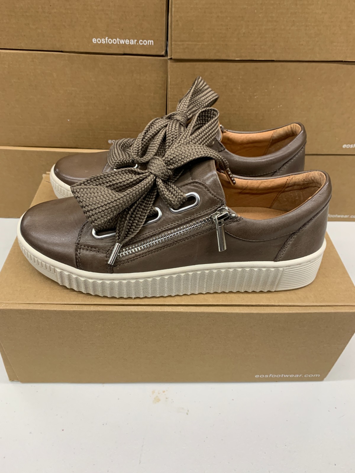 EOS Melbourne Jovi Leather Sneaker Women’s 37 38 40 41 Dark Taupe Brown Shoe