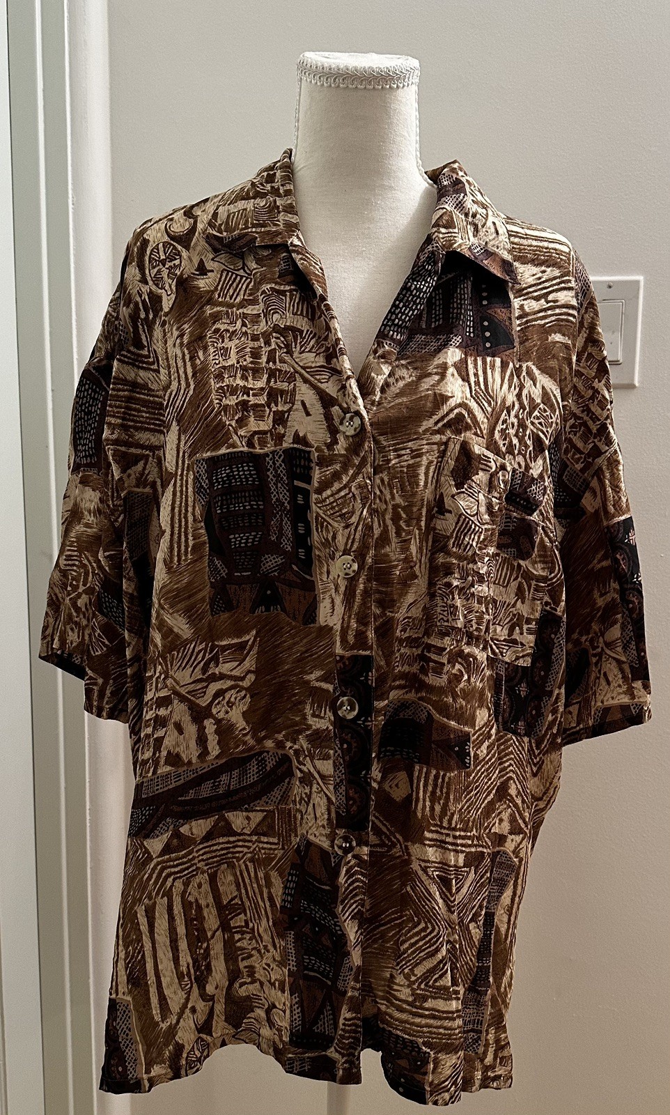 Options Melrose Short Sleeve Button Down Collared Shirt Size L – SEE DESCRIPTION