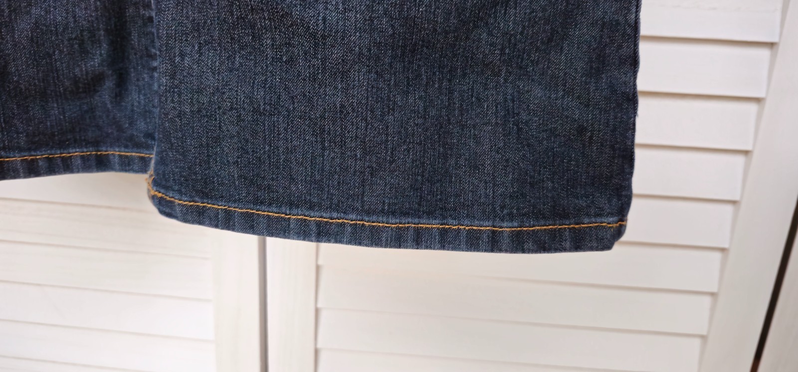 Arizona Women’s Junior Size 15 Stretch Blue Jeans… Excellent condition (P004)