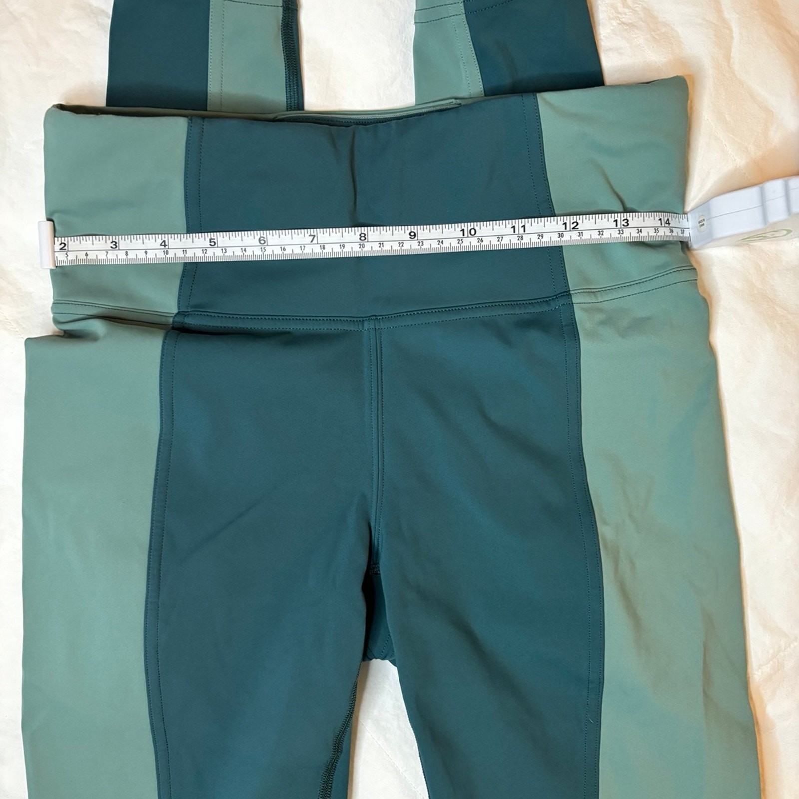 Lululemon Wake & Train Tight *28″ Green Jasper / Frosted Pine Size 6 Nulux