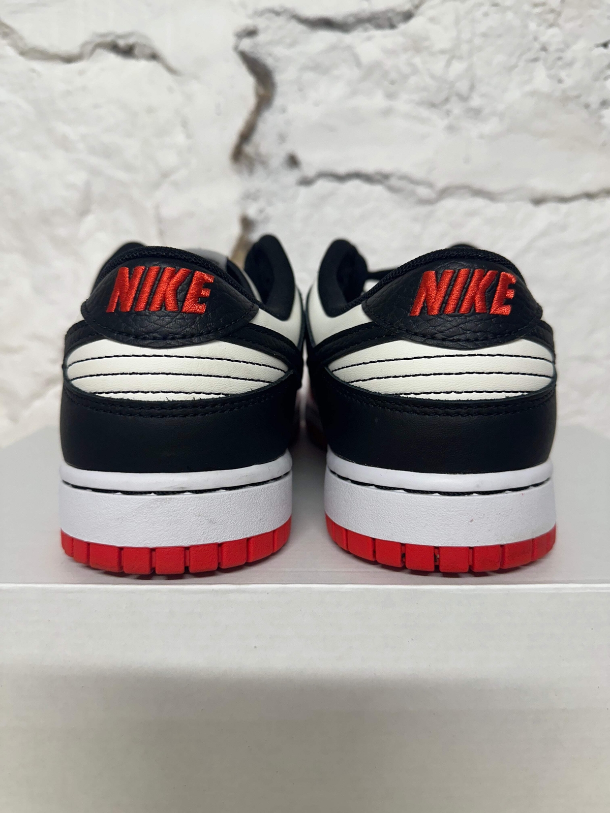 Nike Dunk Low NBA 75th Anniversary Chicago Size 10 Pre-owned Sneakers DD3363-100