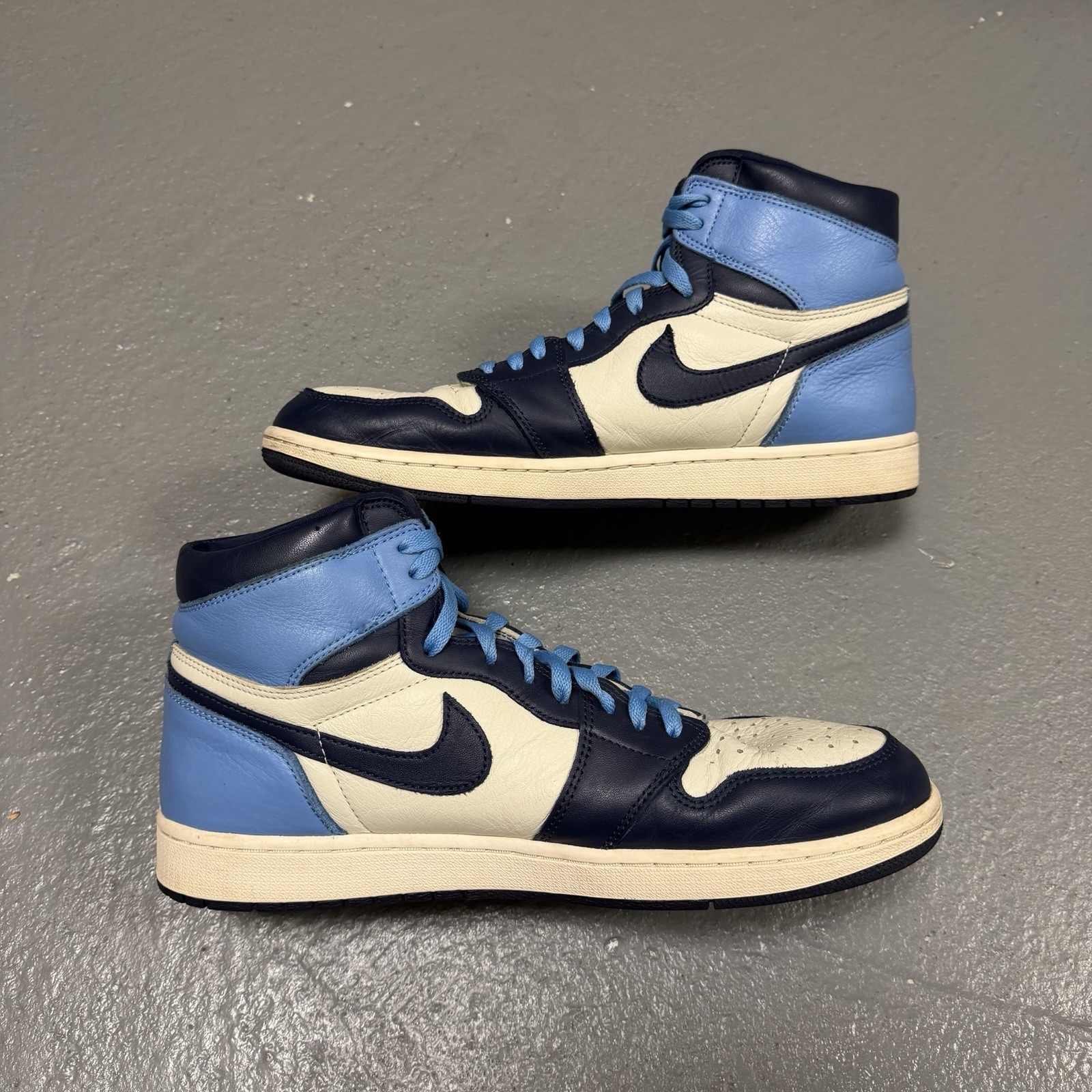 Nike Air Jordan 1 Retro High OG ‘Obsidian UNC’ SIZE 13