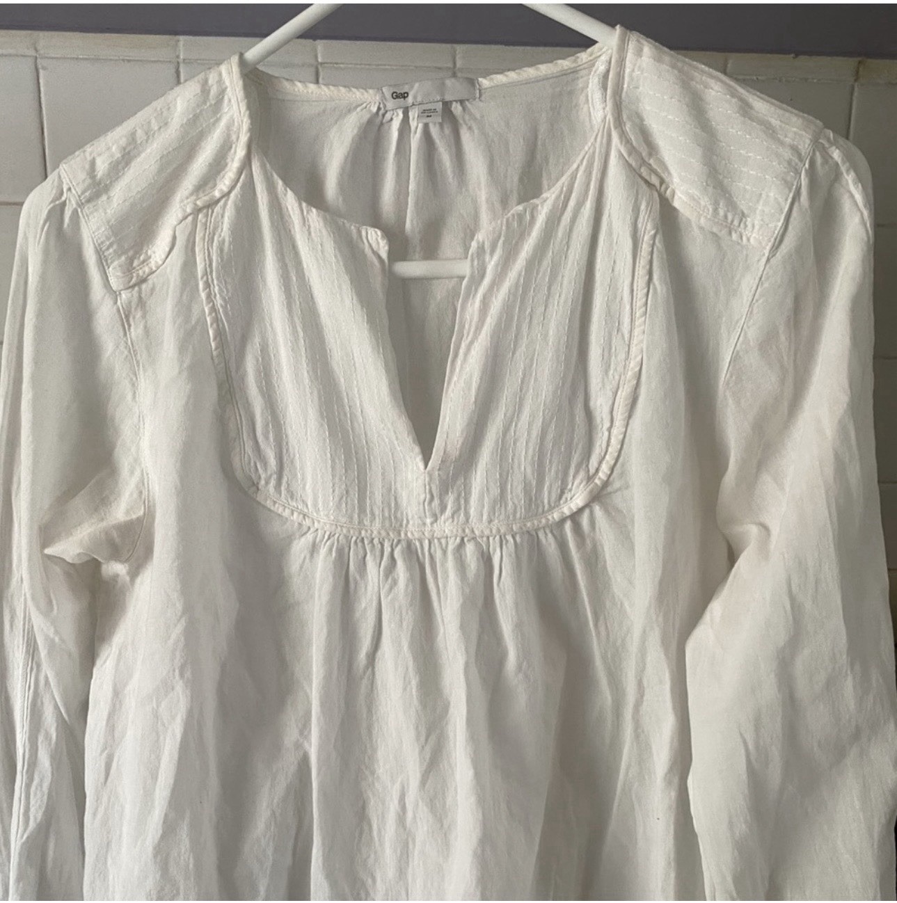 Gap Women’s White Cotton Pleated V-Neck Tunic Blouse Size M
