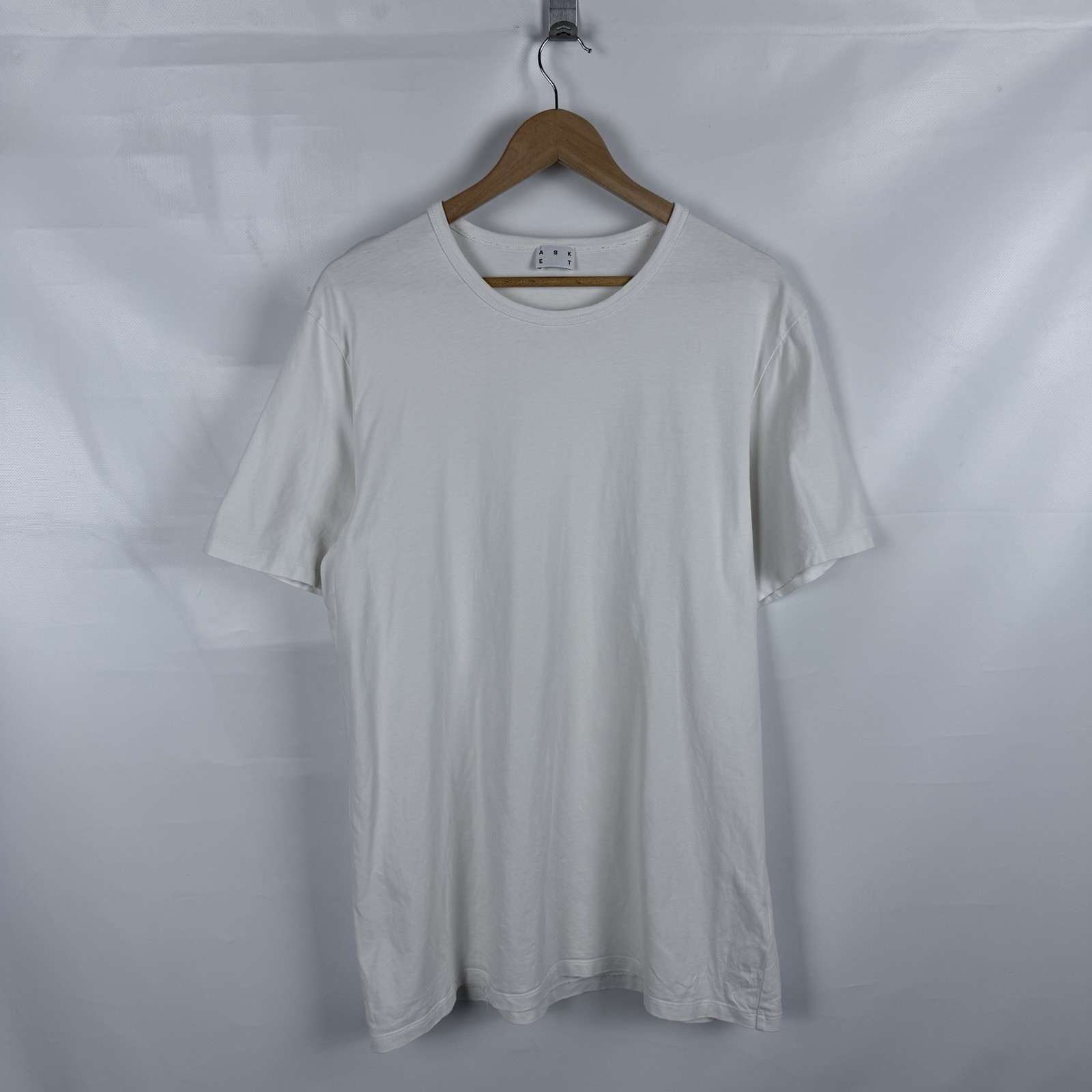 Asket Men T-shirt Sz XL White