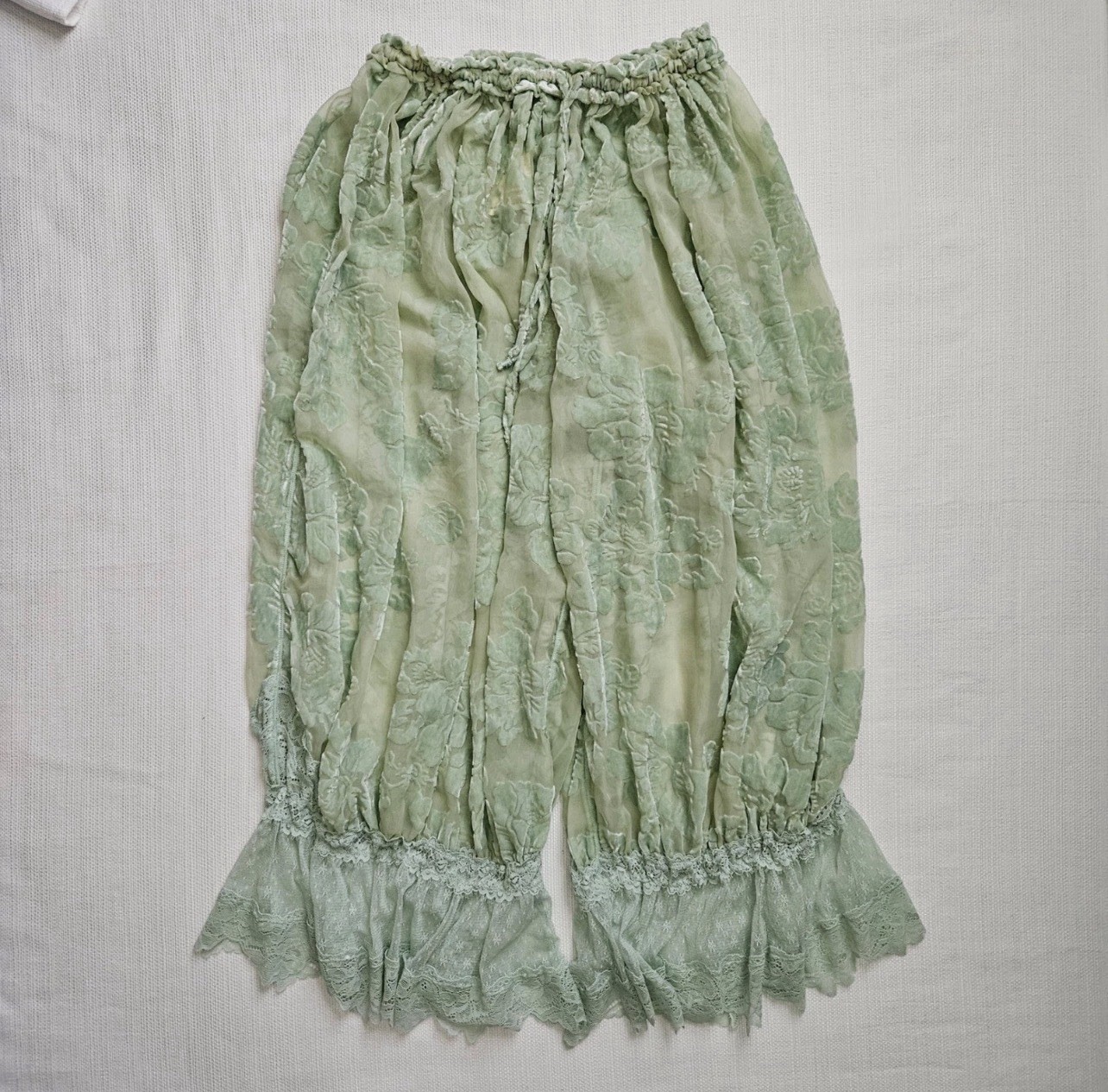 Free People Forever Young Bloomer Pant Velvet Burnout Bloomer Sheer Lace Large