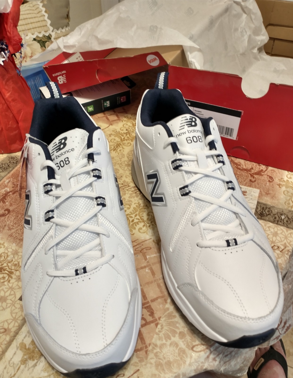 NEW New Balance Mens Shoes Size 14/4E 608 V5 MX608v5 White Lace-Up Sneakers