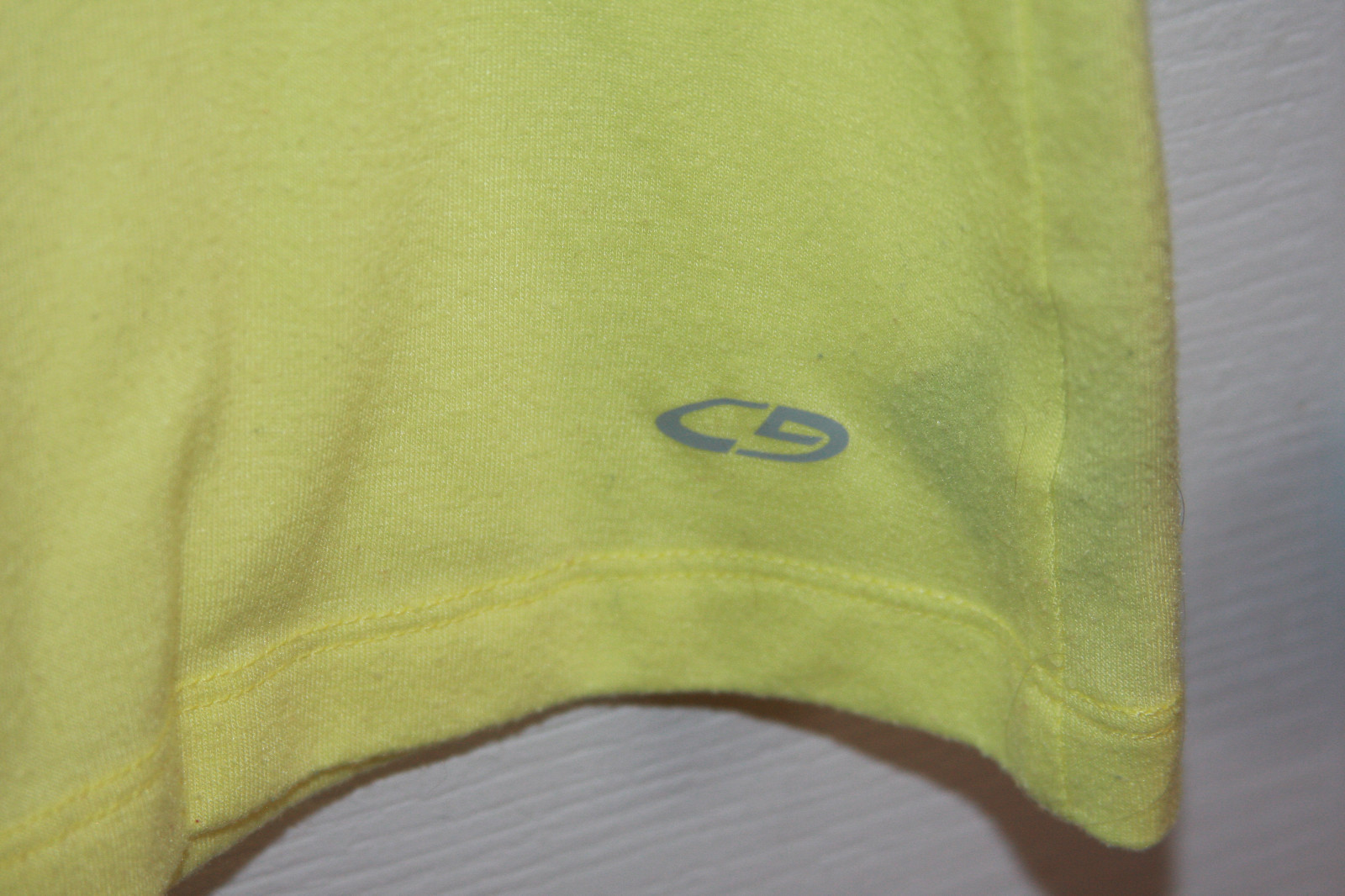 Champion T-Shirt XL Yellow Polyester Spandex Blend Short Sleeve
