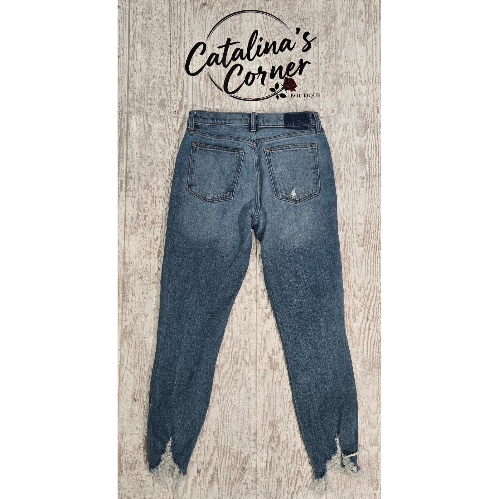 Abercrombie & Fitch The Skinny High Rise Distressed Jeans Medium Wash Raw Hem 6