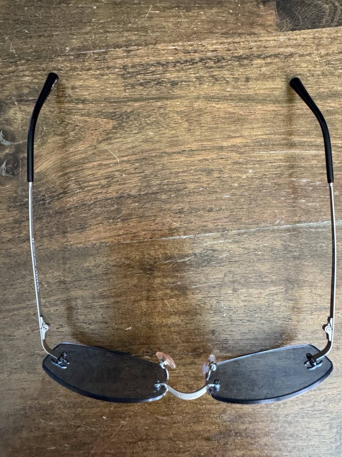 Vintage CHANEL 4002 Rimless Sunglasses Tinted Blue Lenses Silver Metal Frame