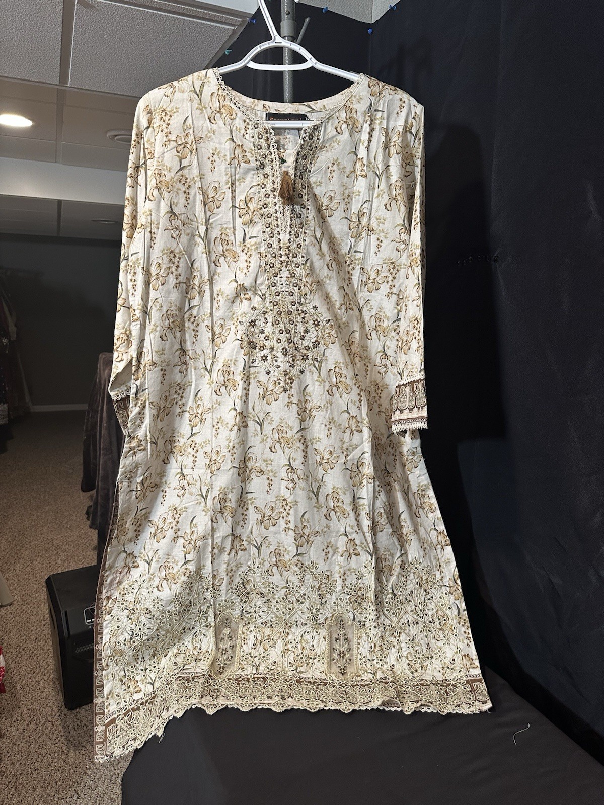 Riwayat Brand Embroidered Lawn/Cotton Shirt / Kurti-1 Pc – Medium & Large -$22