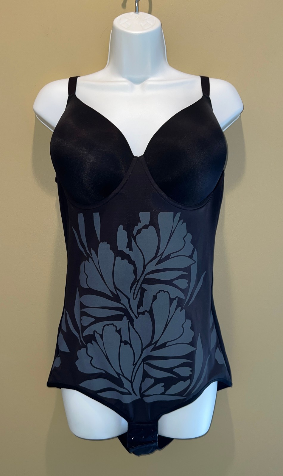 Maidenform FLS075 FitSense Extra Firm Shaping Underwire Bodysuit, Black , Sz 2XL