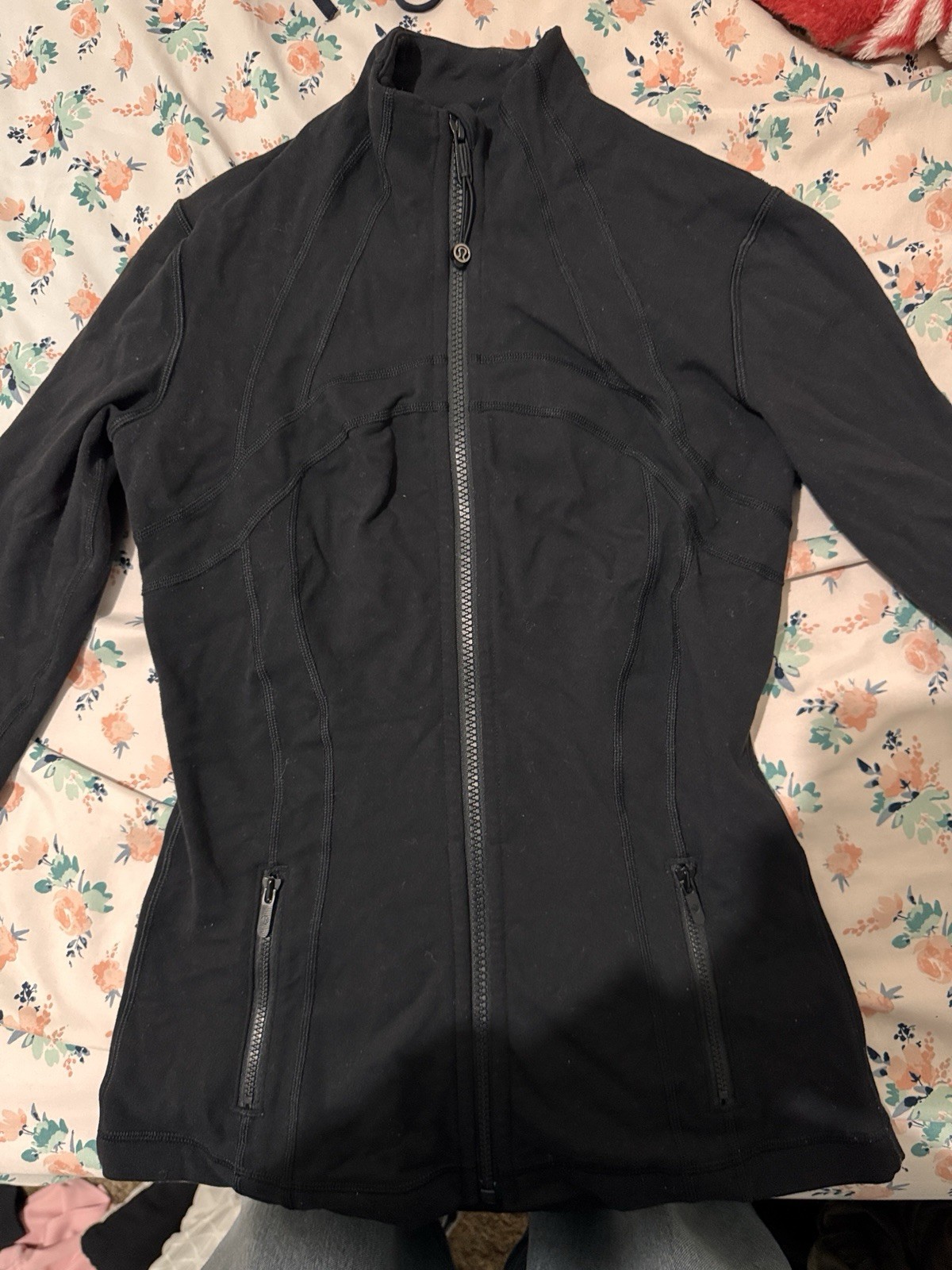 Lululemon Define Jacket Black, Long Sleeve, Full Zip, Thumbholes, Size 2