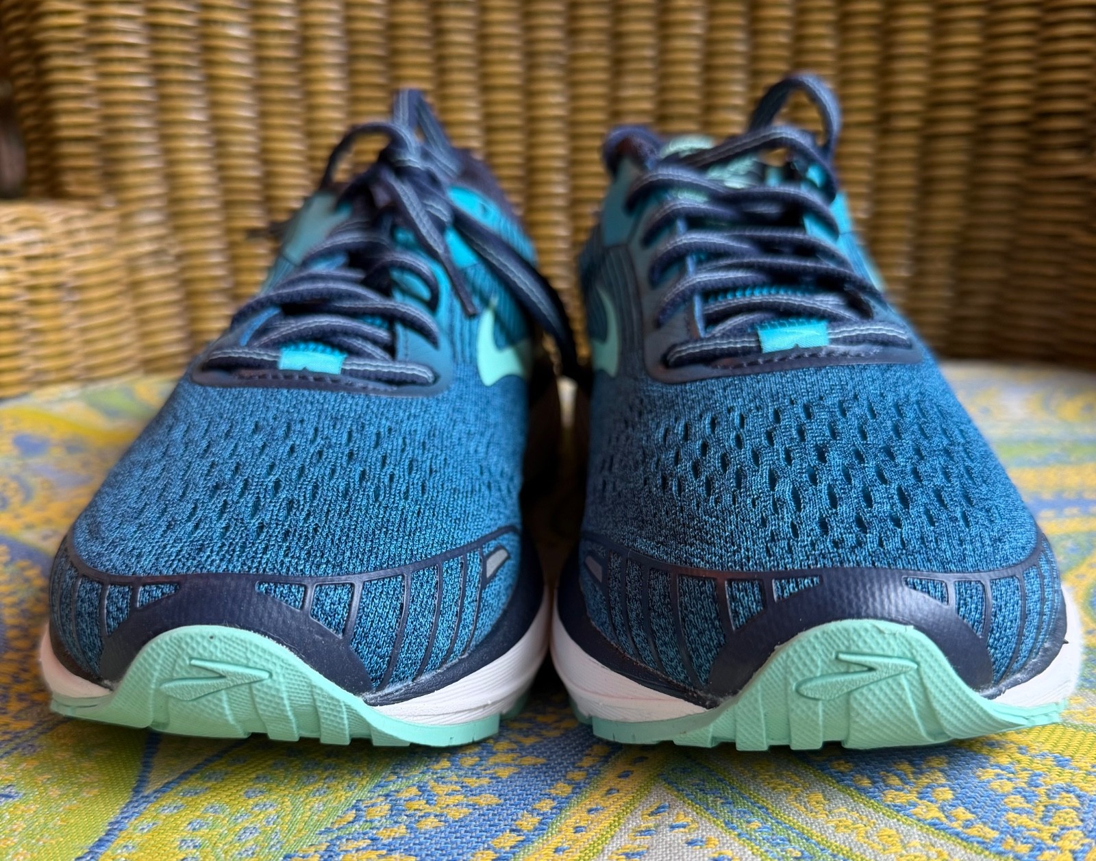 NEW BROOKS ADRENALINE GTS 18 *NAVY* TEAL * GREEN* RUNNING SHOES *WOMENS *SZ 9M*!