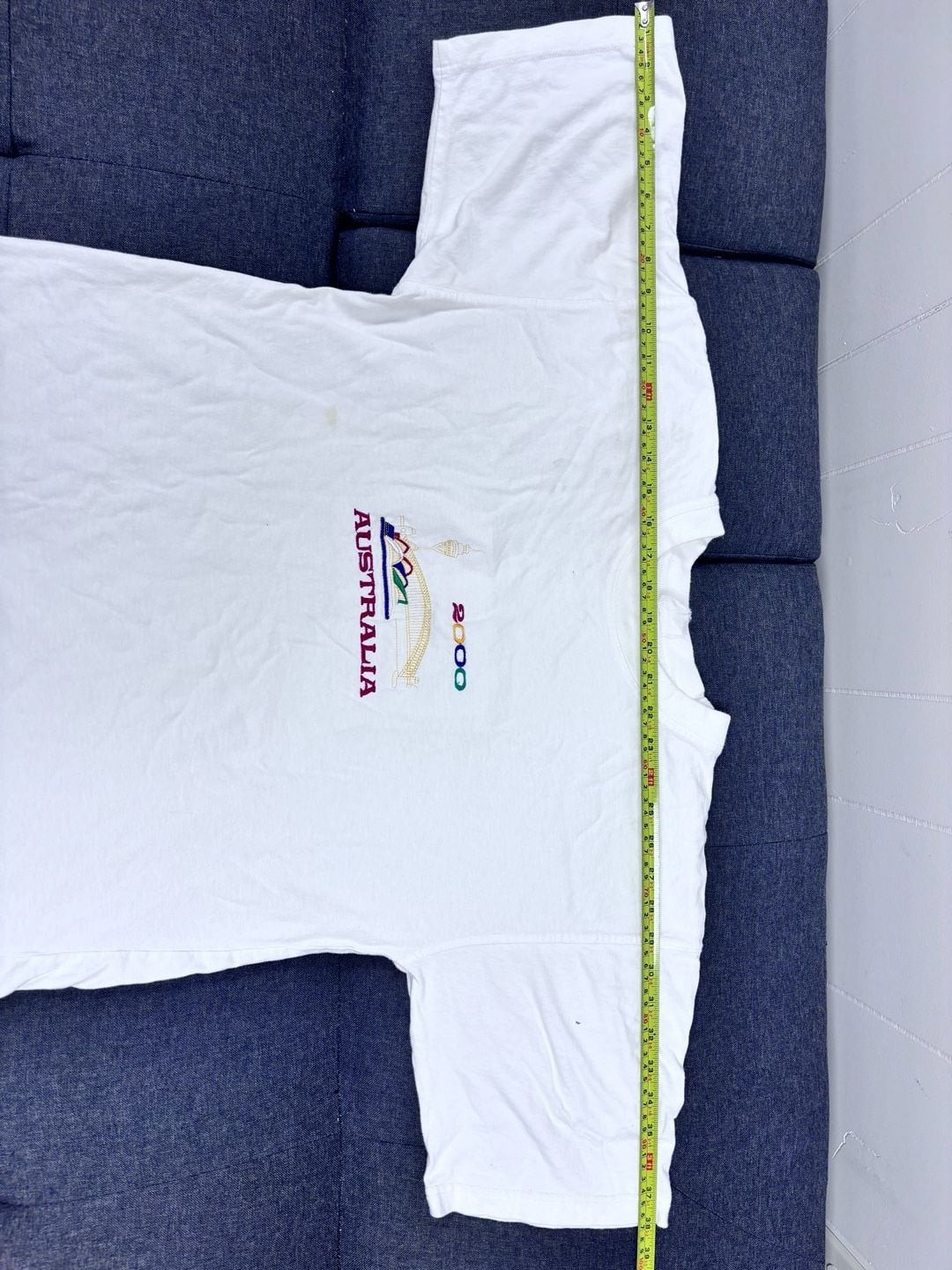 Vintage 2000 Australia Sydney Olympics Embroidered White T-Shirt