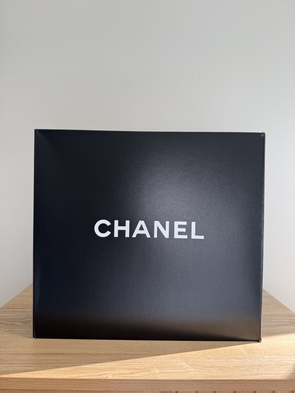 100% Authentic Chanel Boy Large Black Quilted Calfskin Leather Shoulder Bag