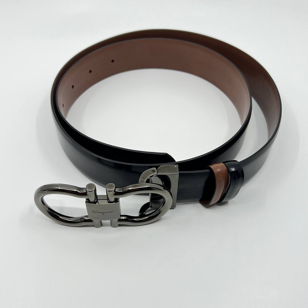 Authentic SALVATORE FERRAGAMO men’s patent leather belt black brown reversible