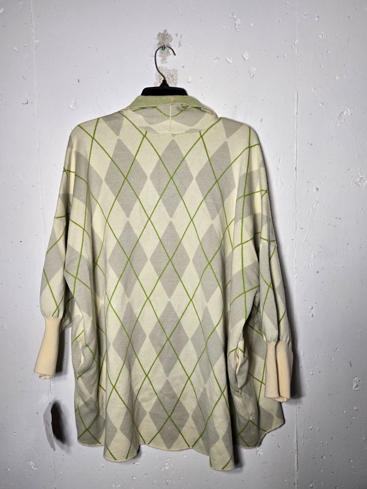NWT Friends Central Perk Argyle Cardigan Sweater Size XL CultureFly Exclusive
