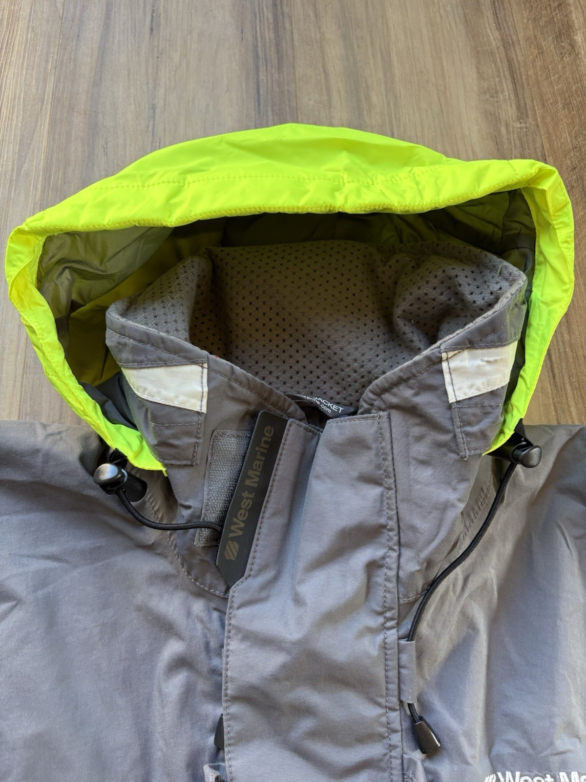 West Marine Third Reef Men’s Sailing Boating Waterproof Jacket Size M Gray