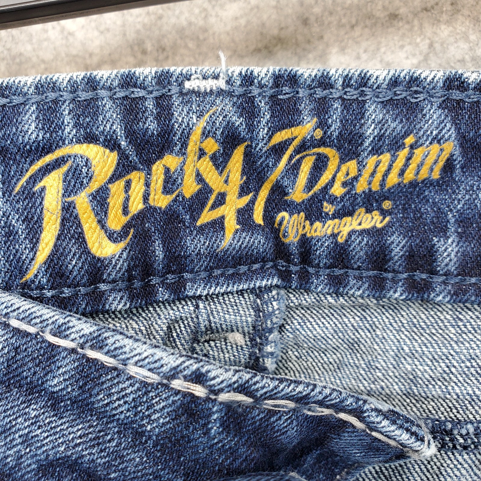 Rock 47 by Wrangler Jeans Men’s Size 36×32 Medium Blue Wash Slim Straight