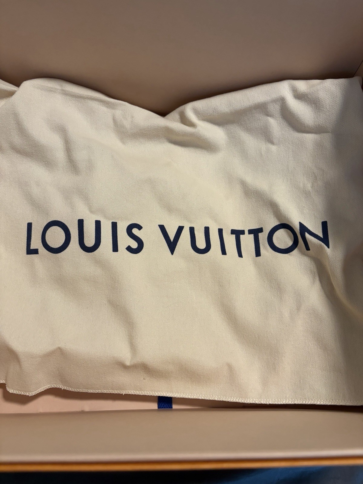 Louis Vuitton Bella Tote Mahina Beige Drawstring/Zip Chain Strap Small w/Box