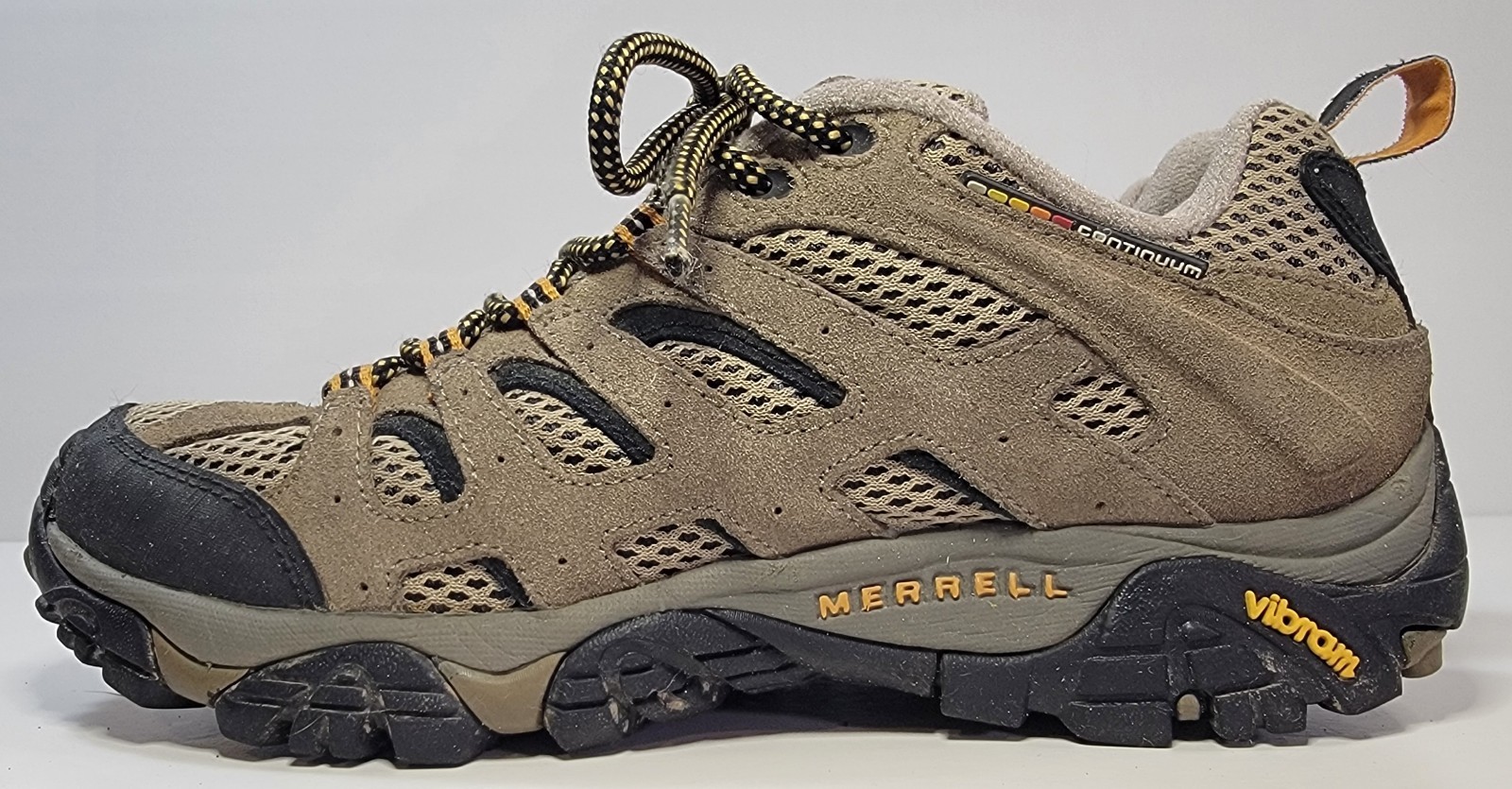 Merrell Moab Ventilator Low Hiking Shoes Mens 7 Walnut Suede Trail Vibram J86595