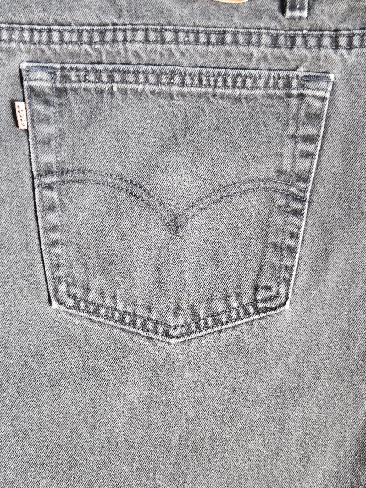 Vintage 1996 Levi’s 540 Relaxed Fit Jeans USA Made Black Denim 46×30 Orange Tab
