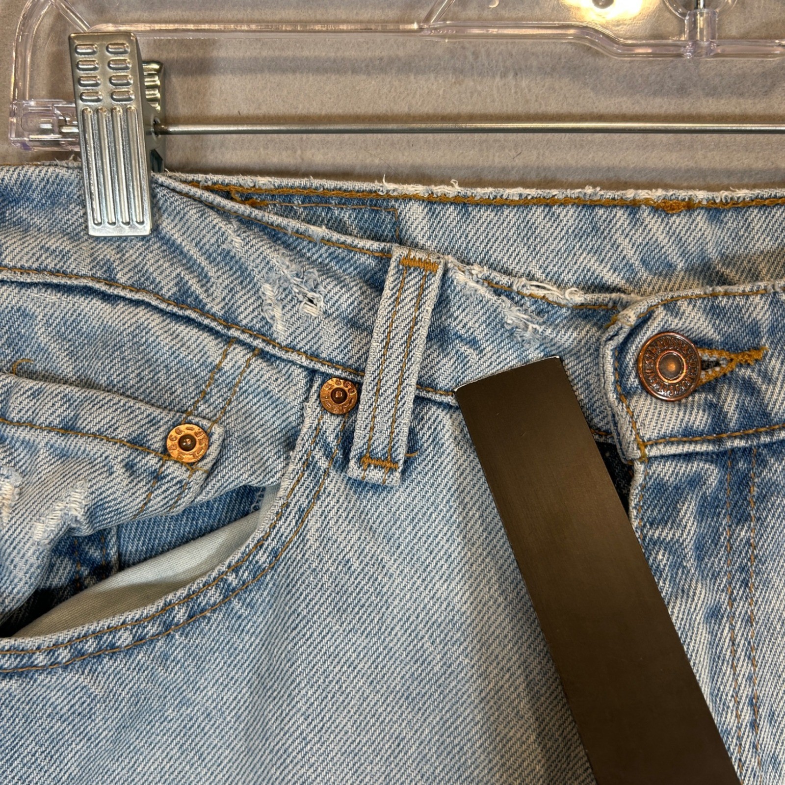 Vintage Levis 560 Jeans 6 REG Womens Loose Fit Light Wash Made in USA
