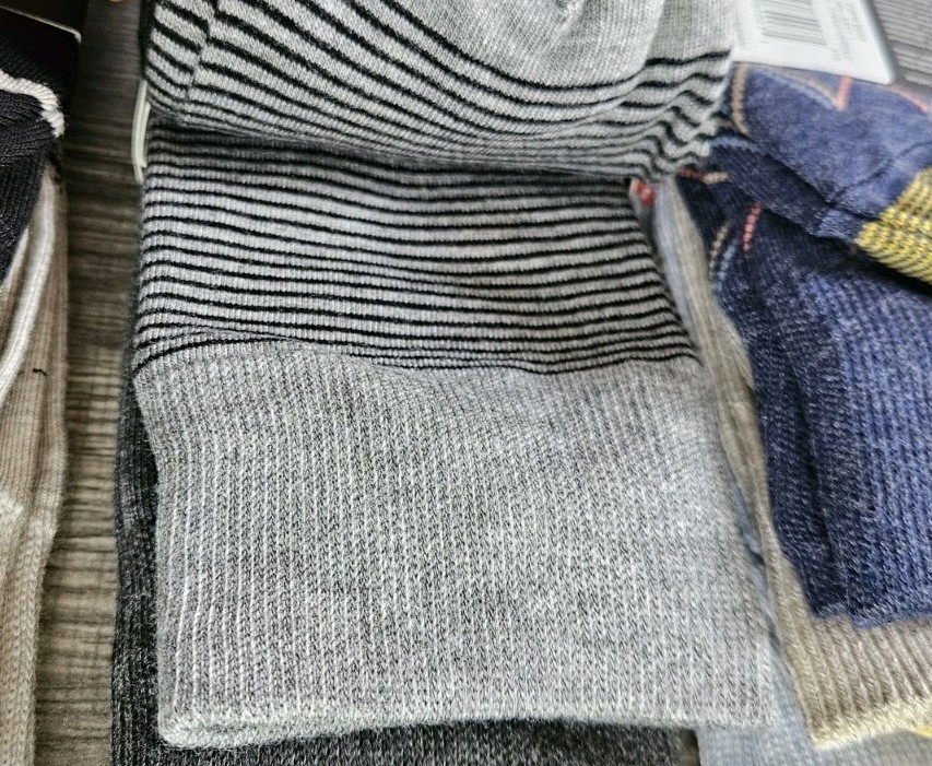 Lot of 3 GOLDTOE Men’s 3 Pair Assorted Crew Dress Socks Size 6-12.5 NWT Dog Boat