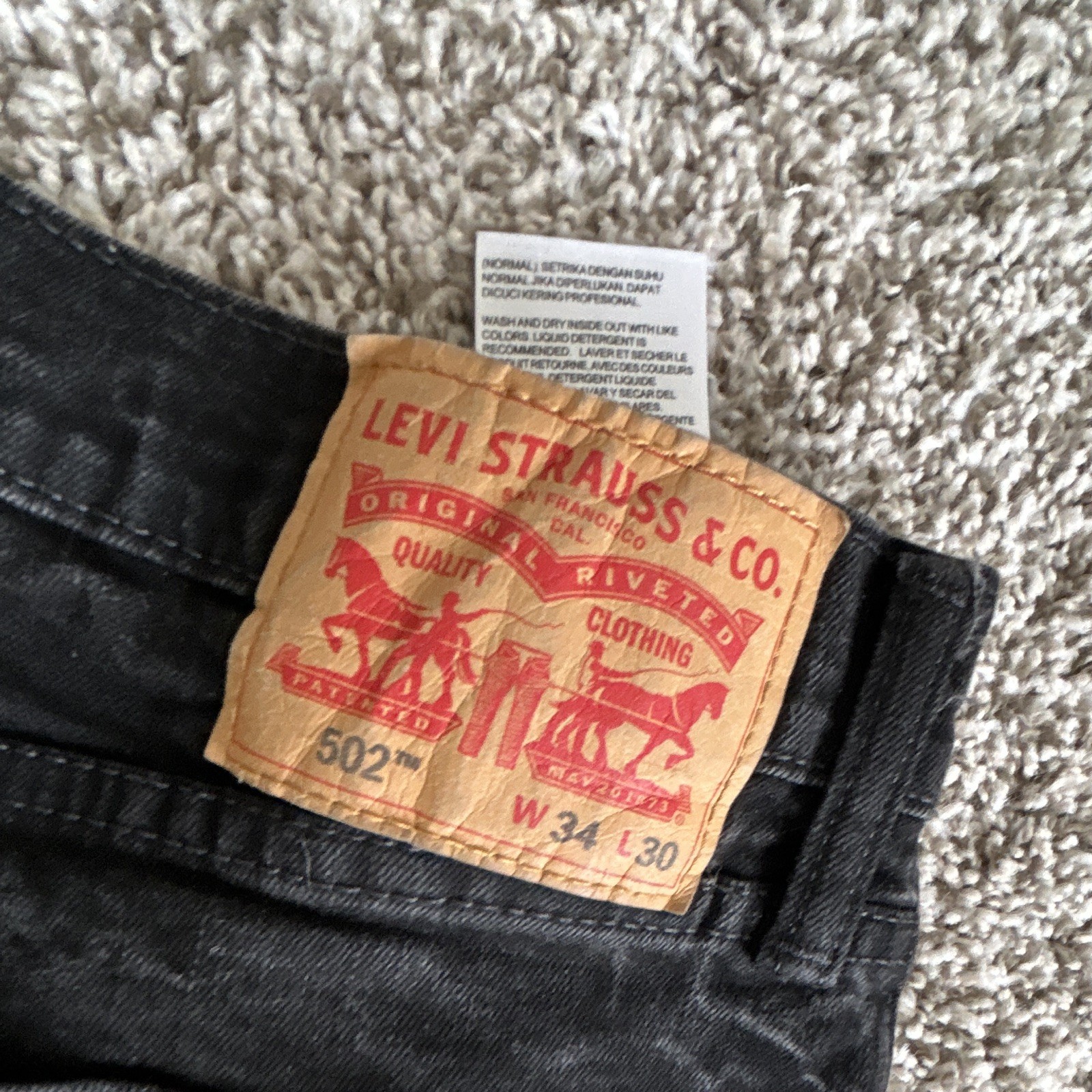 Levi’s Men’s 5-Pocket Tapered Jeans Black Dark Wash Mid Rise Size 30