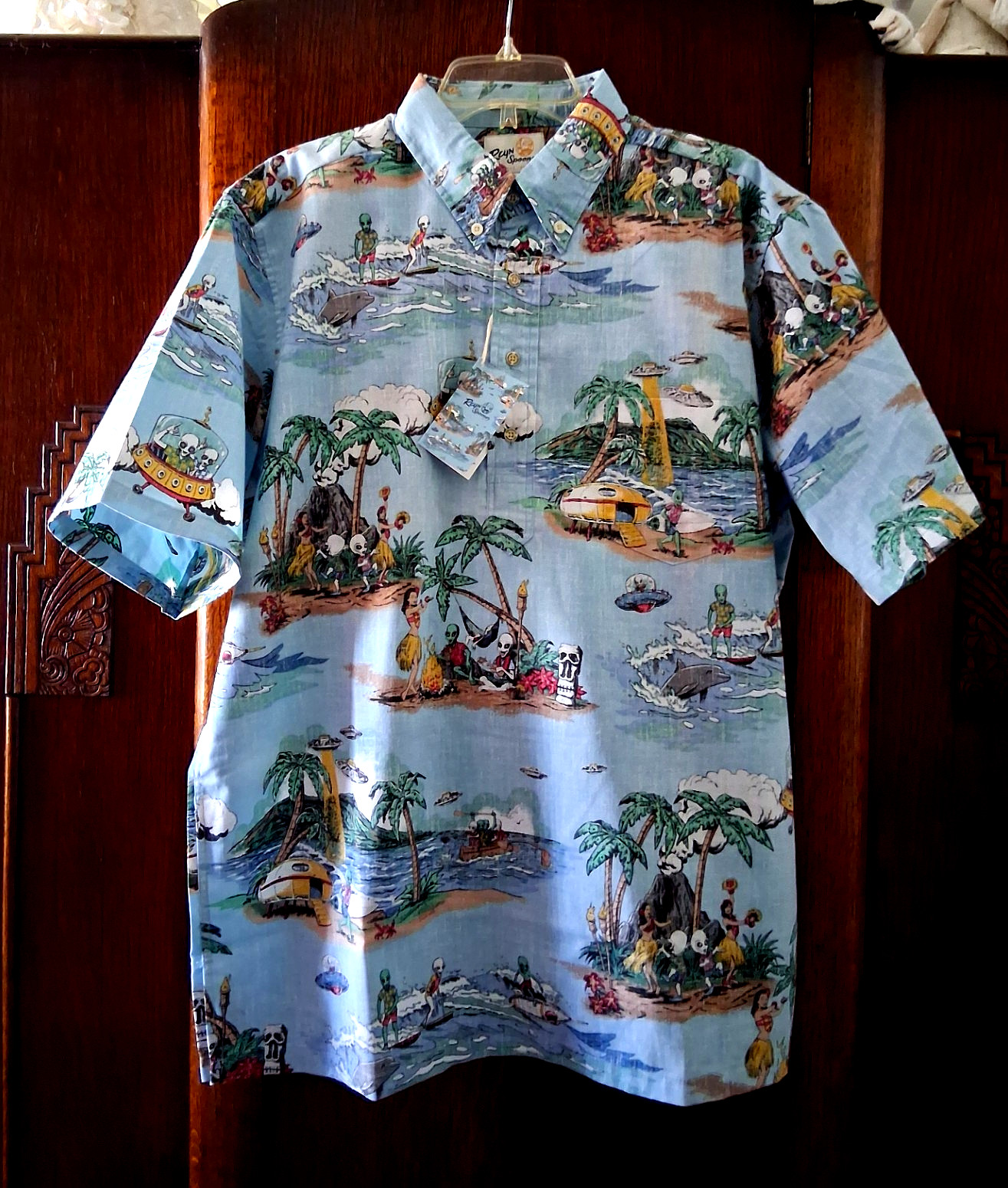 Reyn Spooner Men’s ALOHA ALIENS NWT CLASSIC FIT PULLOVER Sky Blue Shirt Sizes