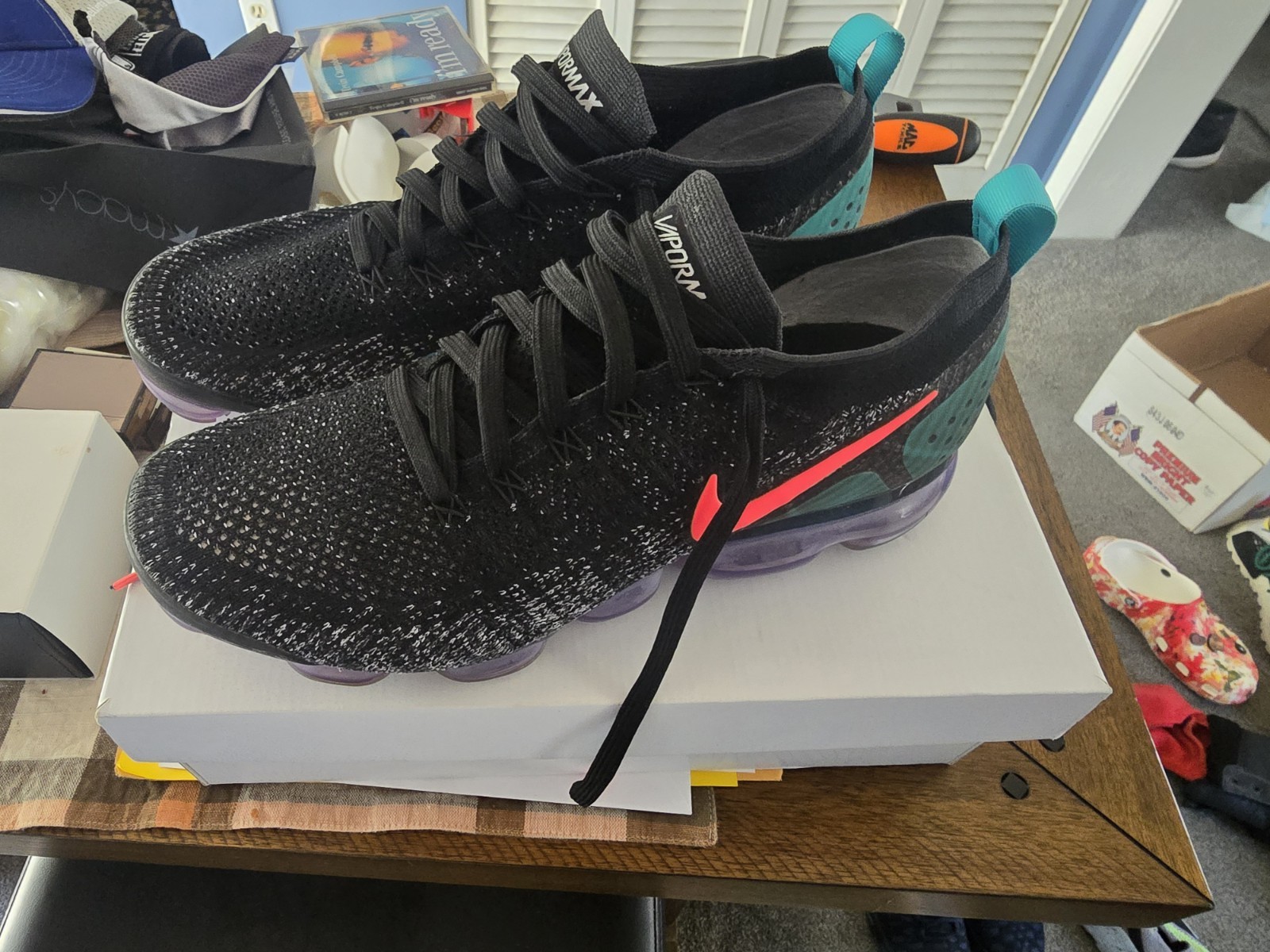 Nike Air VaporMax Flyknit 2 Hot Punch 942842-003 Size 10