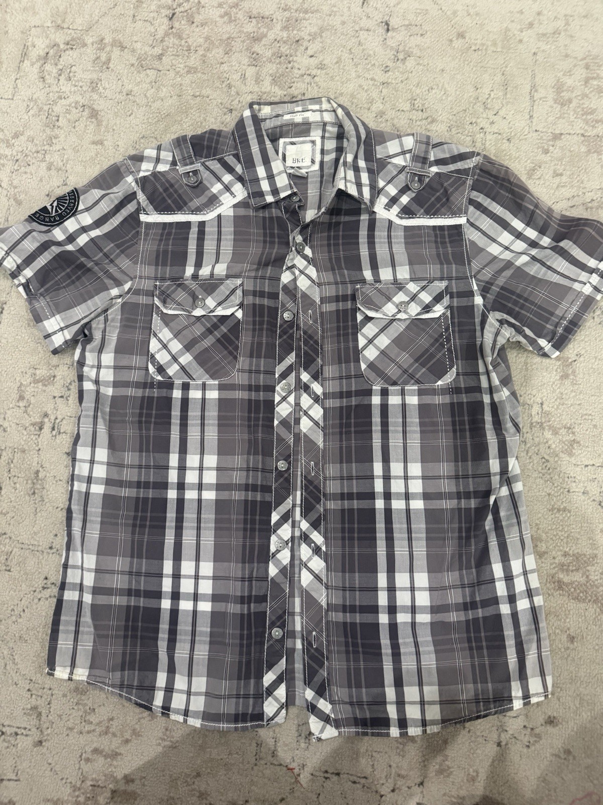 BKE Men’s XL Gray/White/Black Plaid Slim Short Sleeve Button-Up Pockets