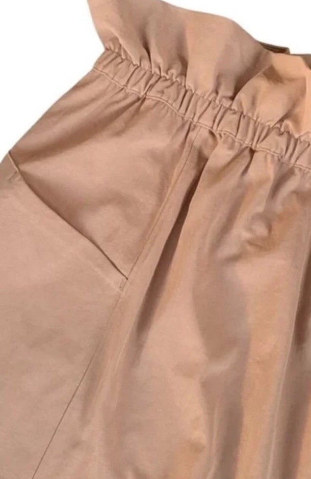 lululemon Beige High Rise Paperbag Elastic Waist Skirt w Pockets Size 10
