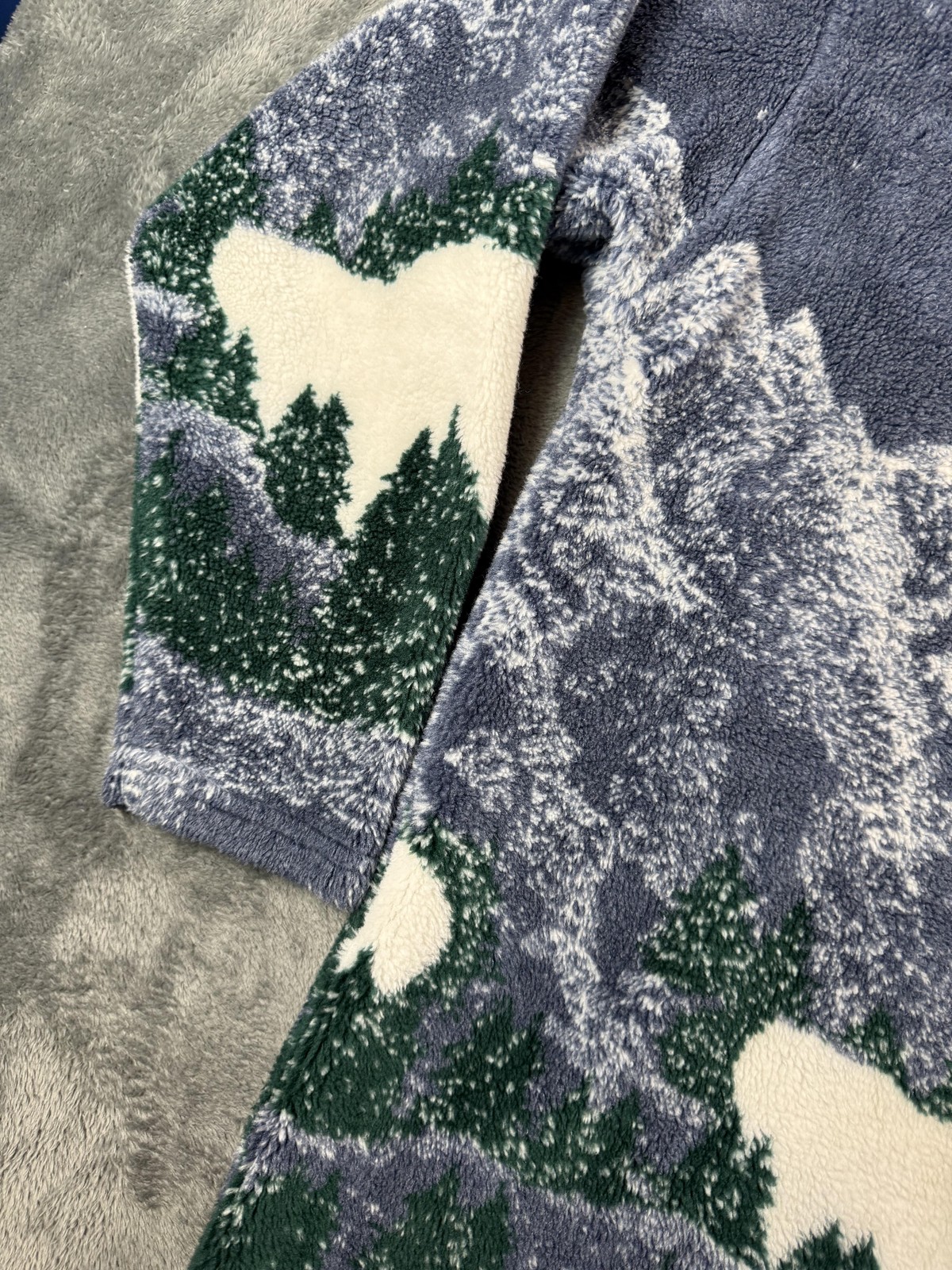 Vintage CDS Sweater Womens Medium Fleece Mountain Forest All Over Made USA 90s
