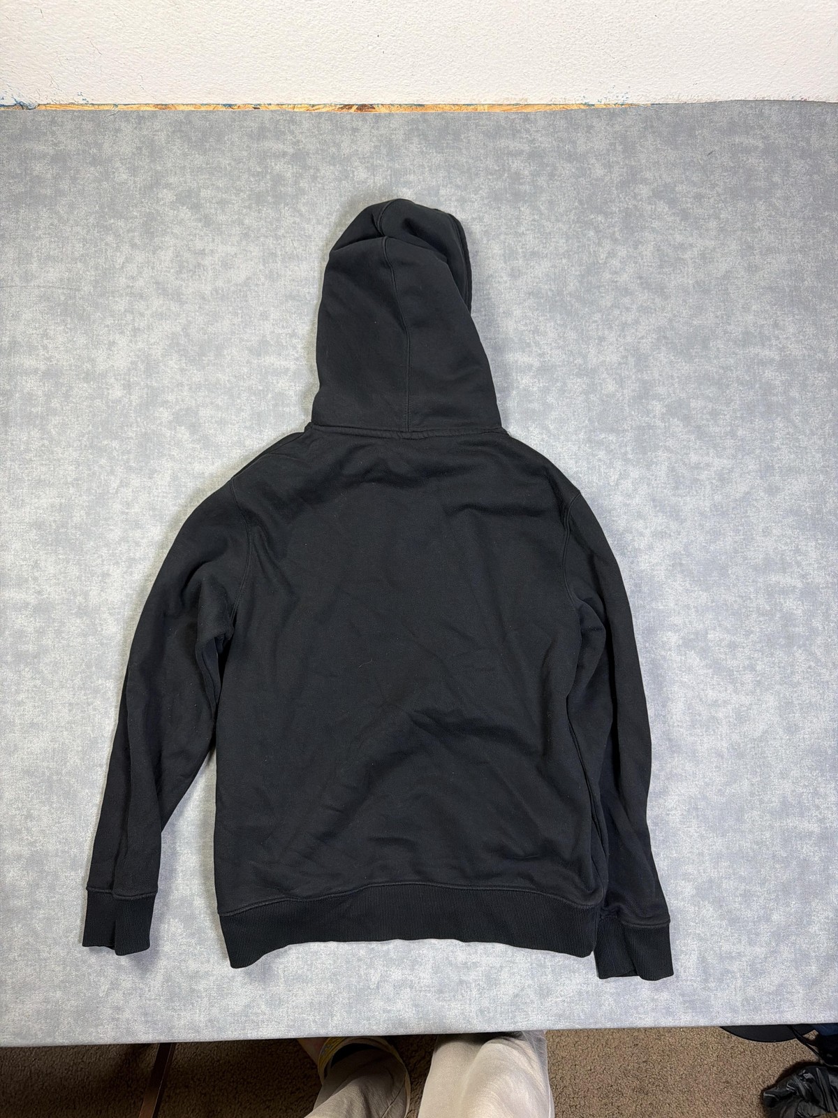 Kirkland Signature Hoodie Sweatshirt Mens S Black Pullover Costco Logo Graphic