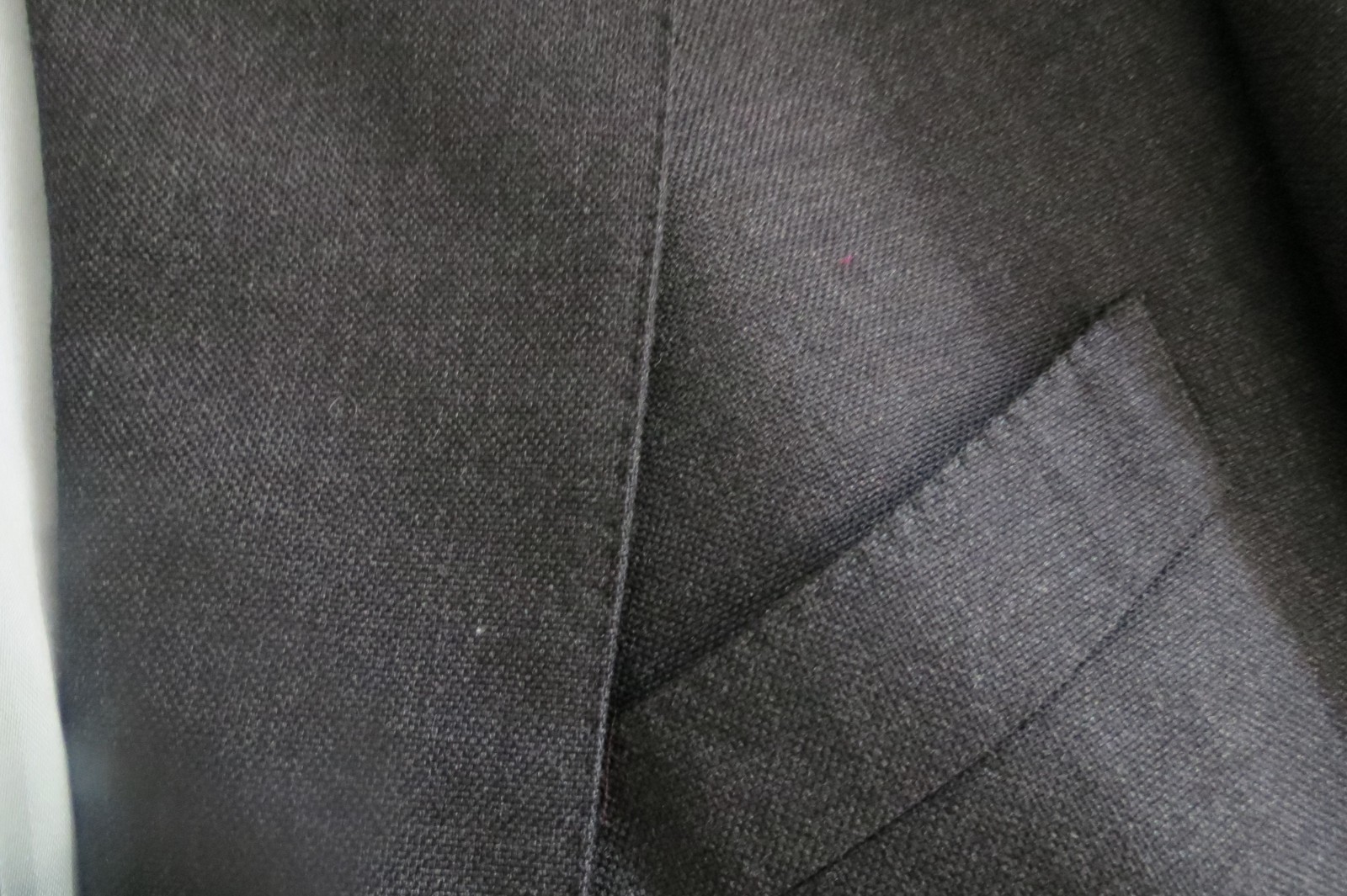 Charles Tyrwhitt Yorkshire Worsted woven in England Halfcanvas slimfit suit 42 R