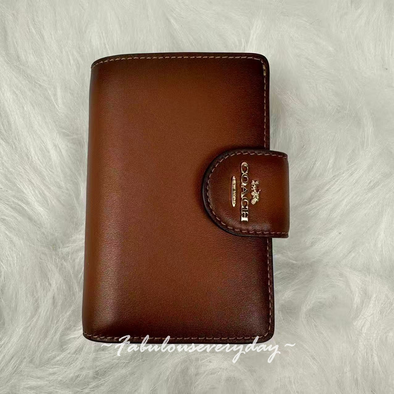Coach Medium Corner Zip Wallet In Smooth Leather/Gold/Redwood CEC27 NWT