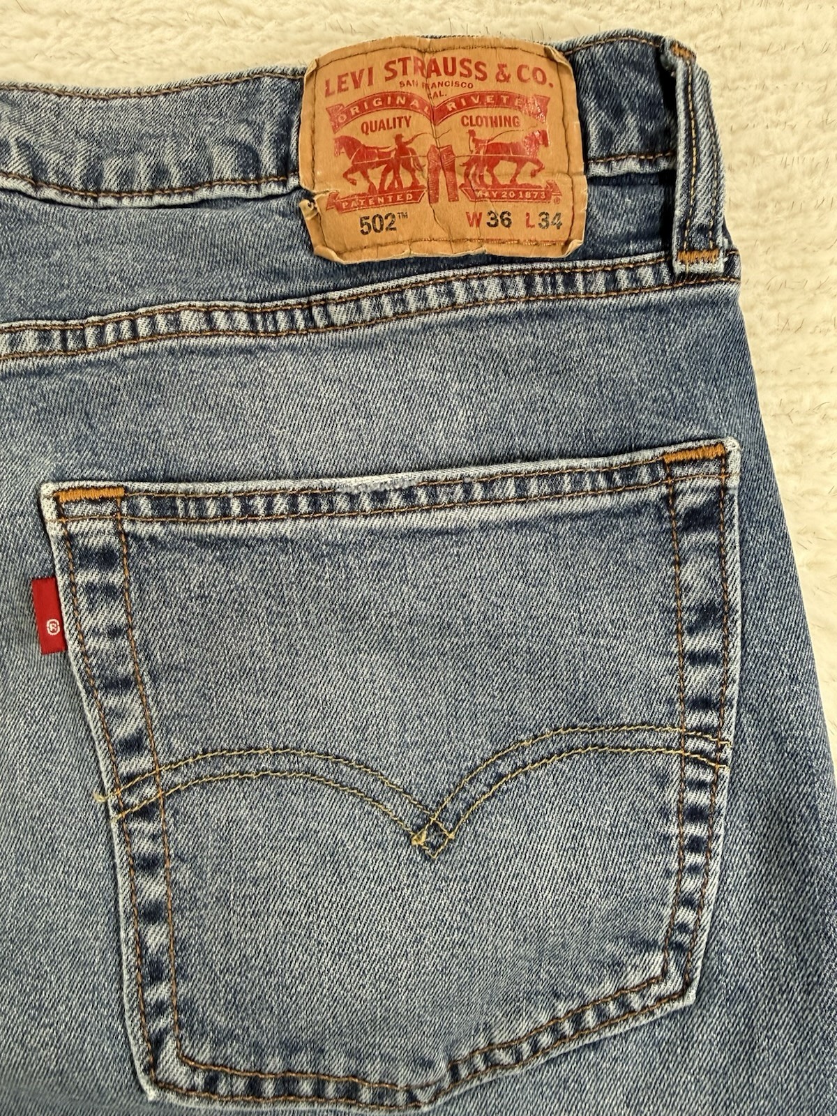 Levi’s Men’s 502 Jeans 36×34 Taper Fit Stretch Blue Denim Class Comfort Modern