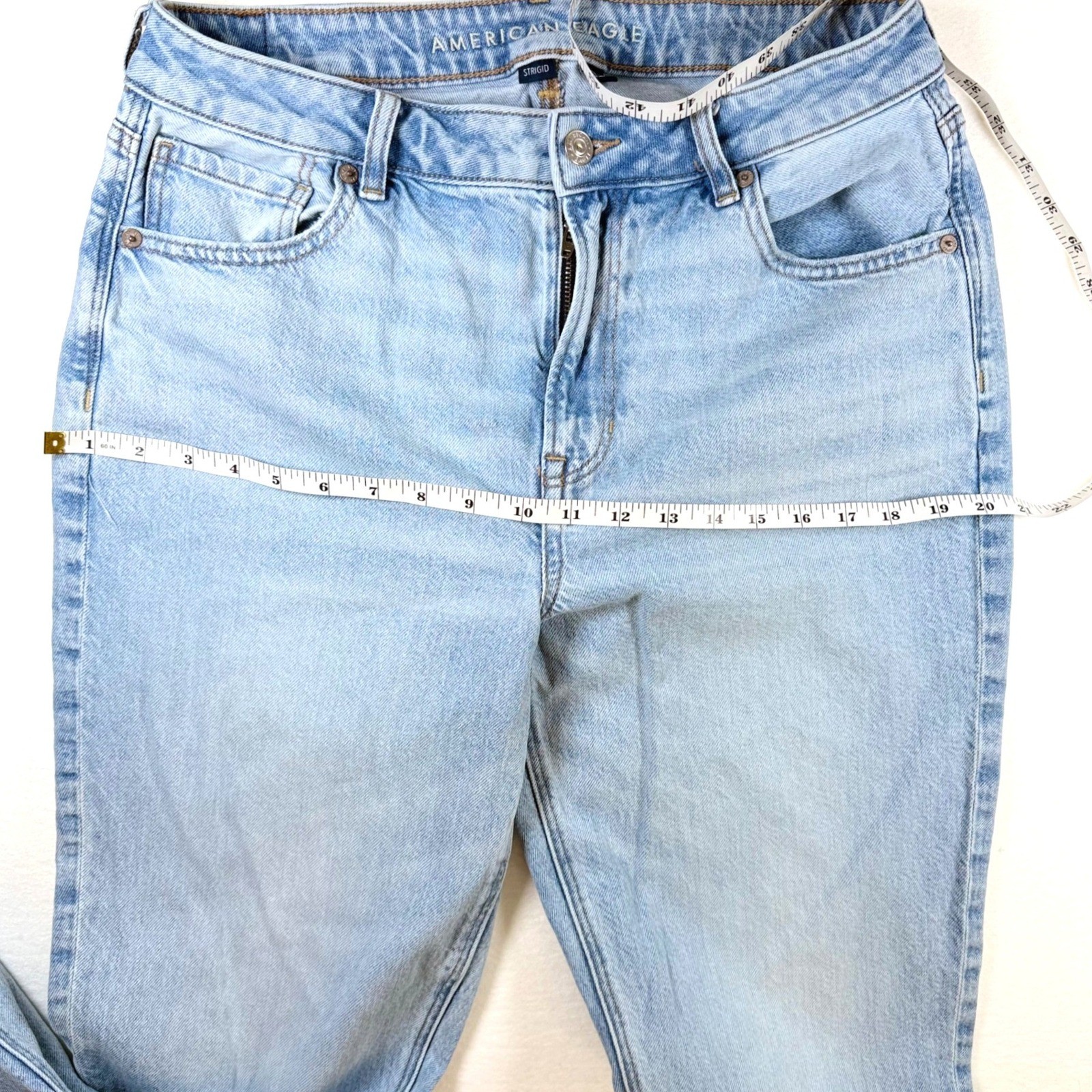 American Eagle Mom Jean Light Wash High Rise Strigid Denim Blue Size 12 Regular