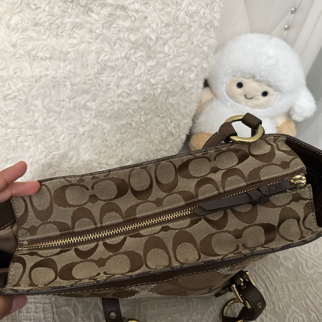 Coach Signature Patchwork Tote Brown Beige Zip Top Double Handles Pockets