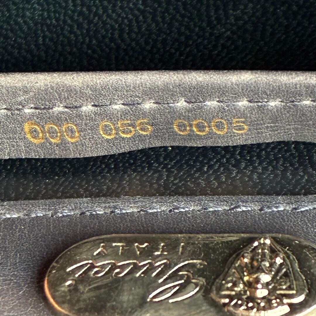 Gucci Vintage Black Leather Shoulder Bag Gold Tone Hardware Flap Clasp Auth