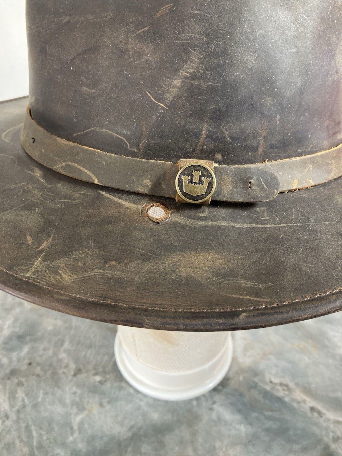 Vintage Goorin Bros Grenadier 2.75″ Brim Fedora Hat 100% Leather Cedar Brown