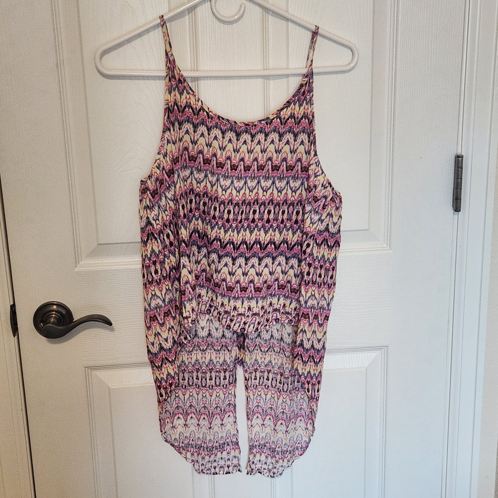 Victoria’s Secret Ikat Print Tie Front Tank Cami Size L