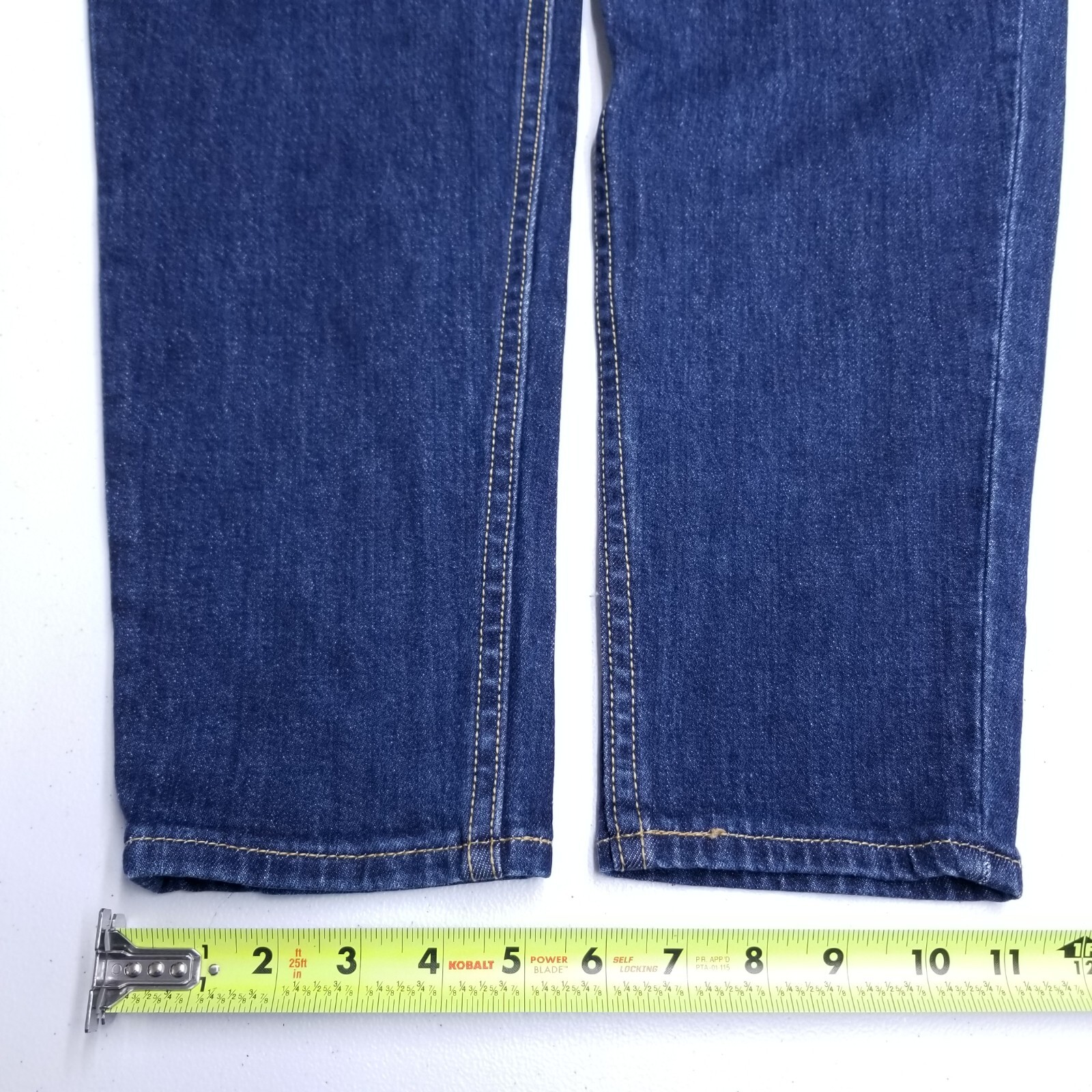 Levi’s Big E Mom Jean Women’s Denim Blue Jeans Size 26 (Measures 27×27) Hi Rise