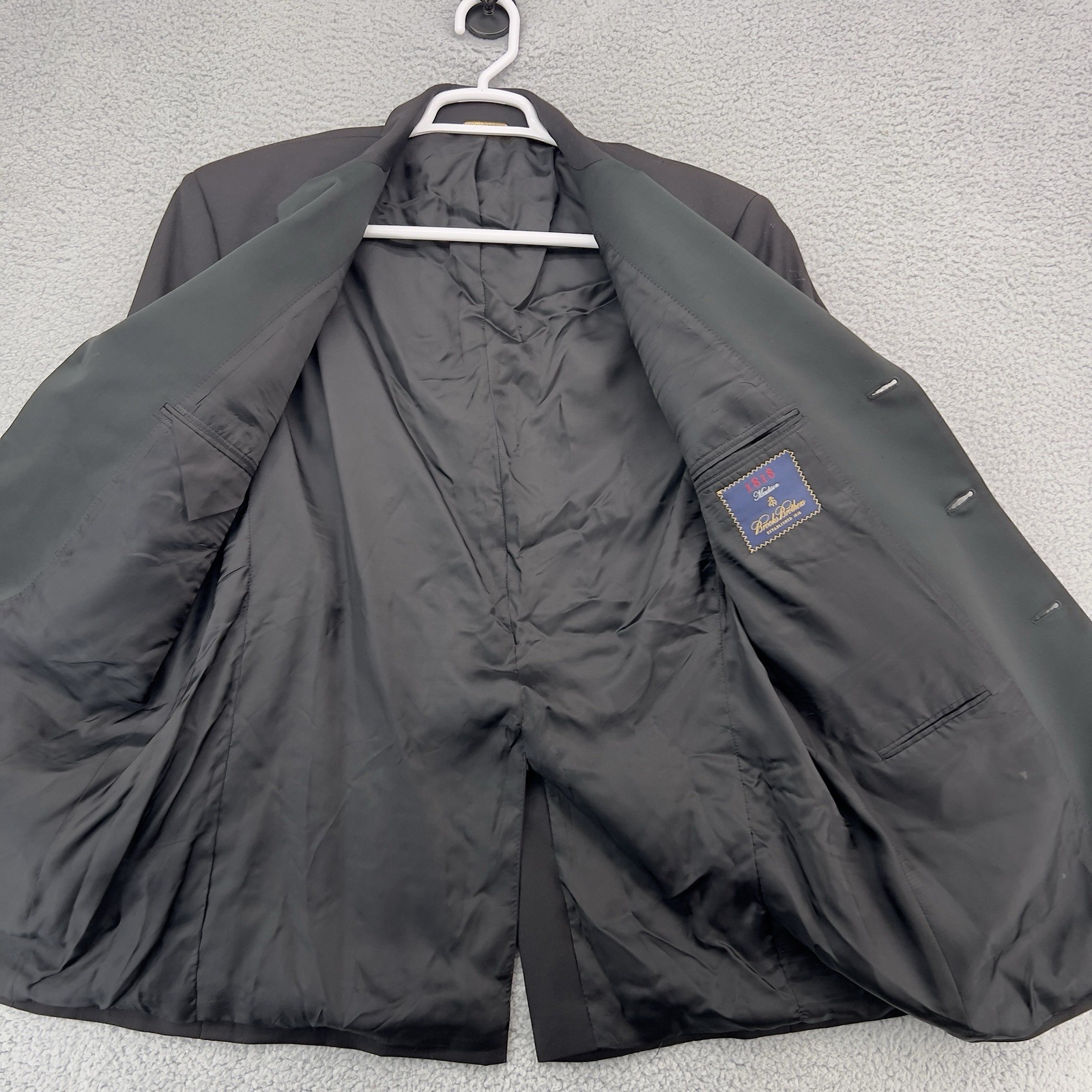 Brooks Brothers Madison 1818 Tuxedo Jacket 44R Black 100% Wool Satin Peak Lapel